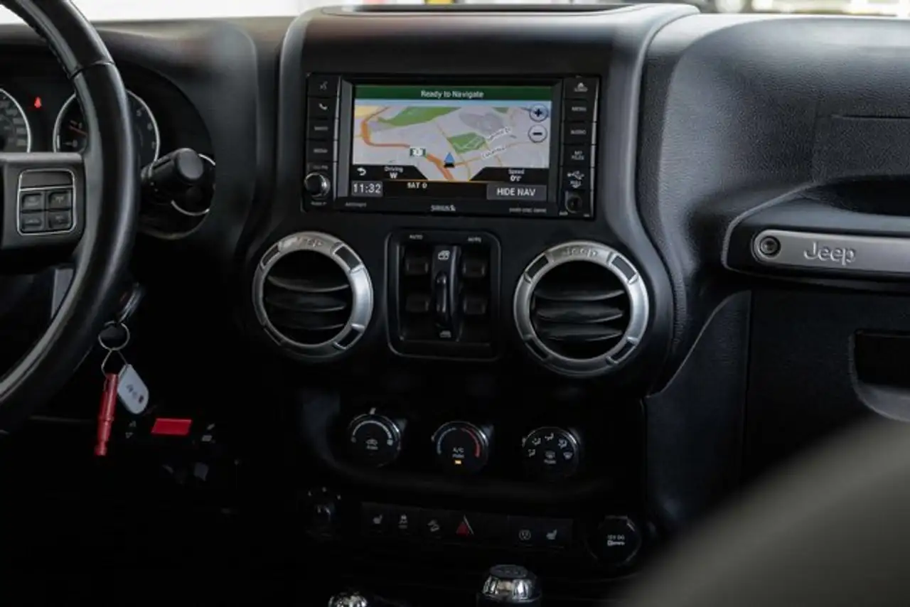 Jeep Wrangler снимка Jeep Wrangler