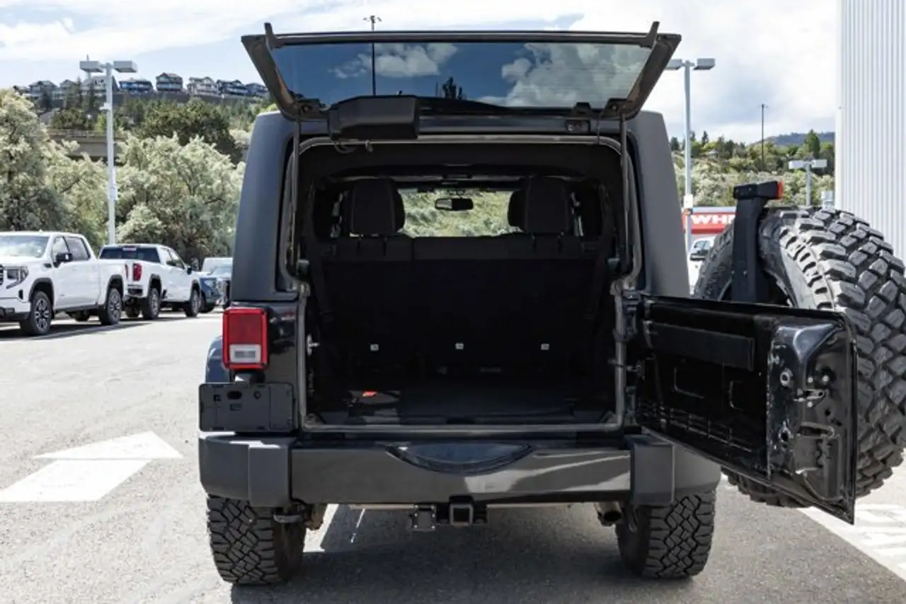 Jeep Wrangler снимка Jeep Wrangler