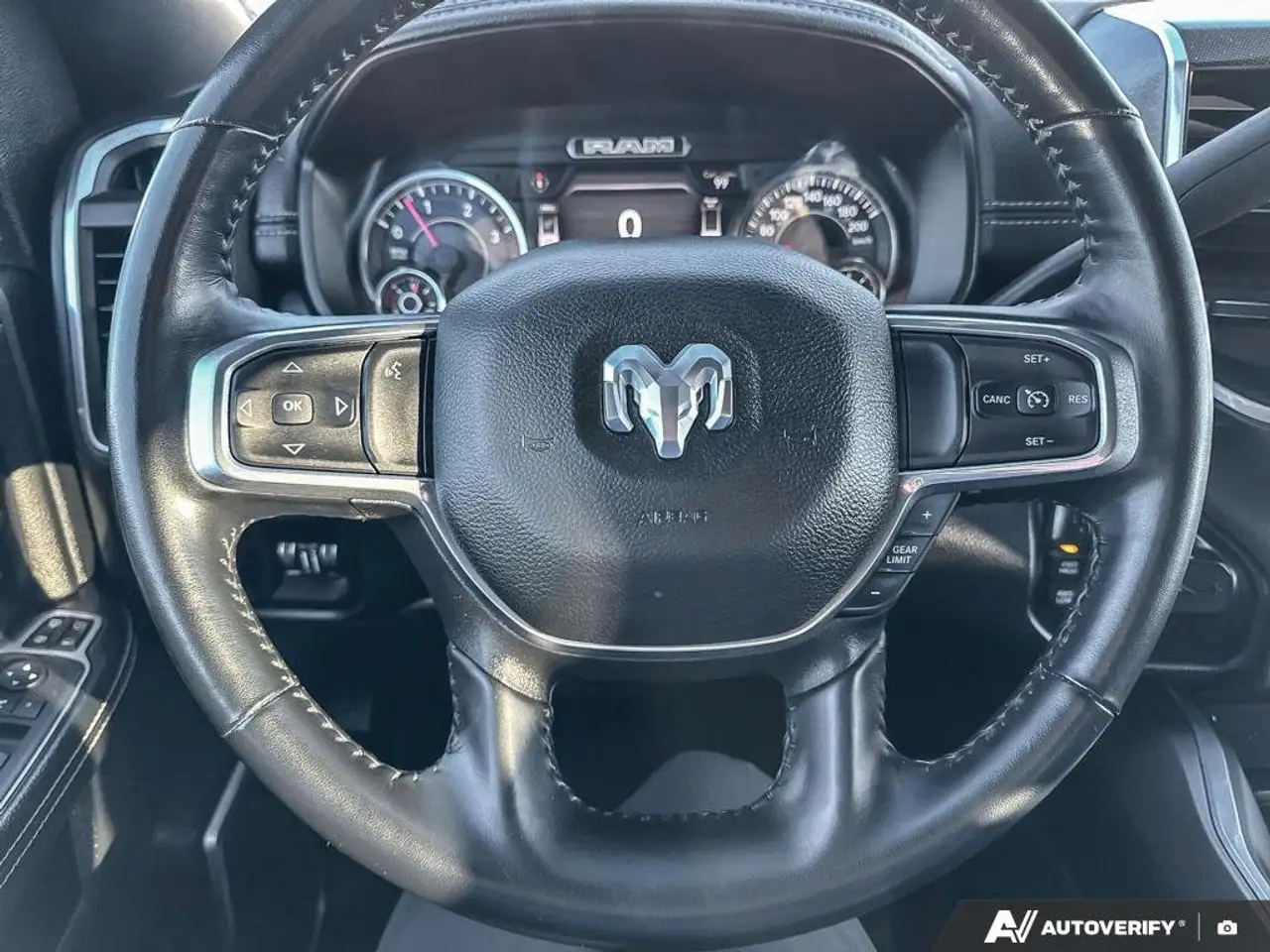 RAM 3500 снимка RAM 3500
