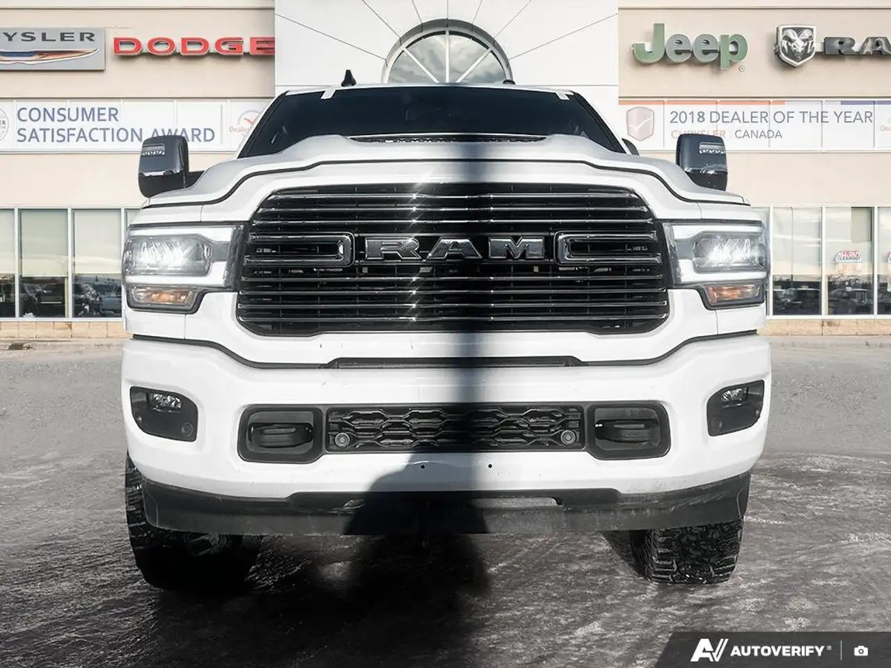 RAM 3500 снимка RAM 3500