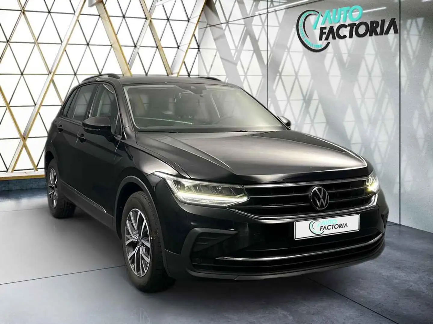 Volkswagen Tiguan -30% 2.0 TDI 150 BVA+GPS+CAM+LED+Options Zwart - 2
