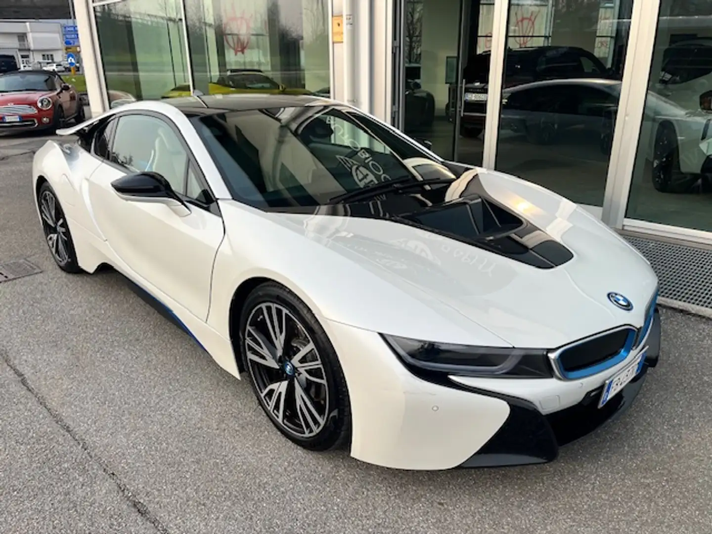 BMW i8 i8 Coupe I12 Coupe 1.5 auto Weiß - 2