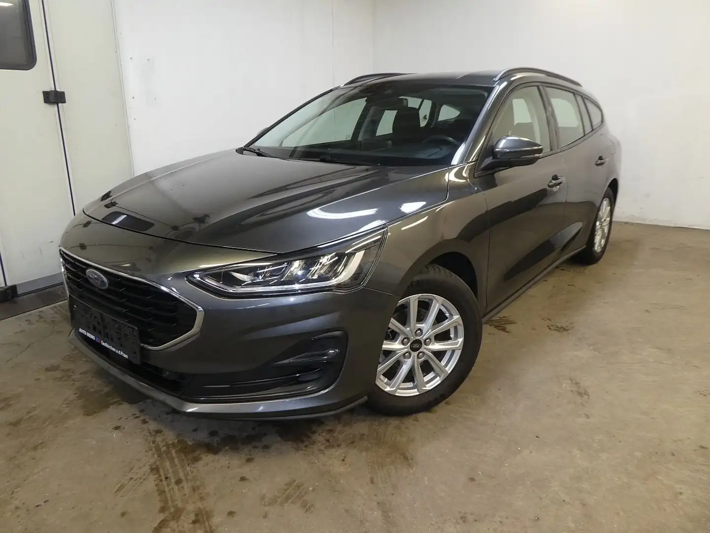 Ford Focus Focus Kombi1.5 EcoBlue Aut. LED, Winter-Paket Gris - 1