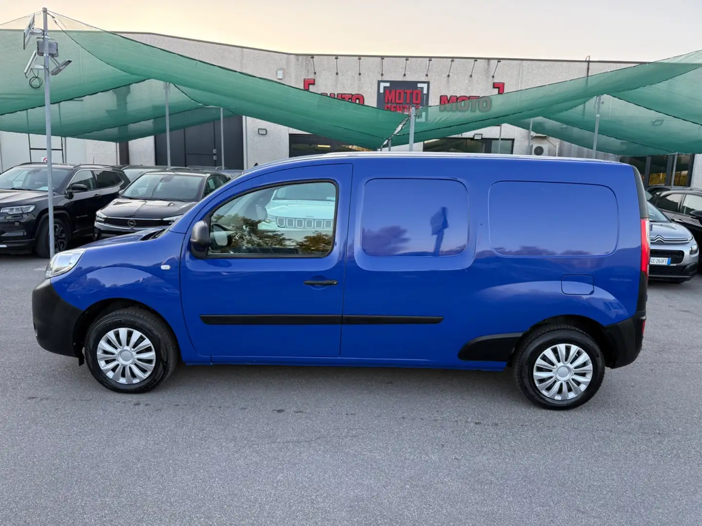 Nissan NV250 NV250 1.5 dCi 115CV PL Van Blau - 2