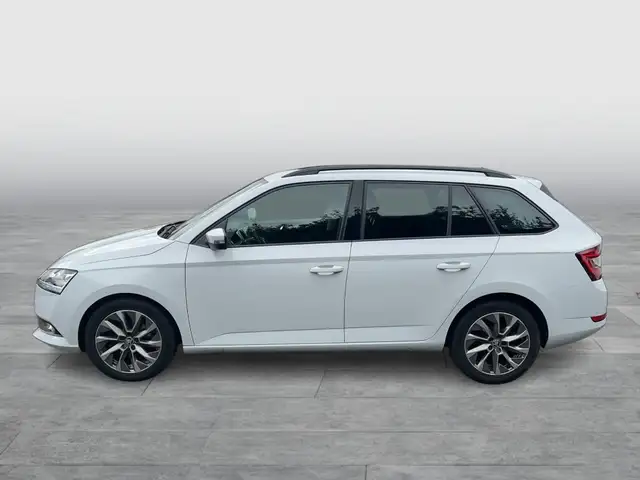 Skoda Fabia view 2
