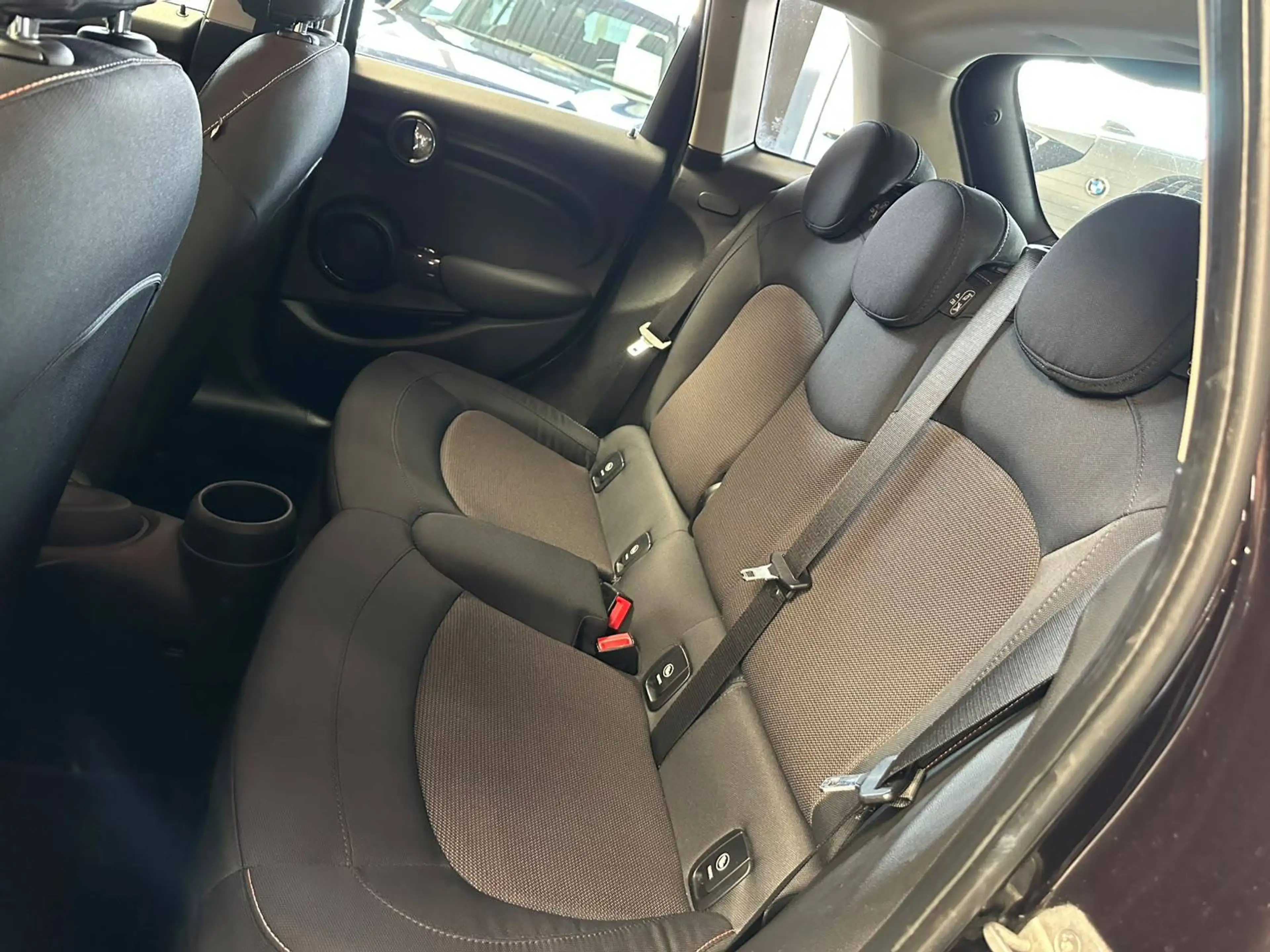 MINI One D 1.5d Alu15"/Gps/Pdc/AutAirco/Cruise/Bt *EXPORT/TRADE ONLY* — photo 8
