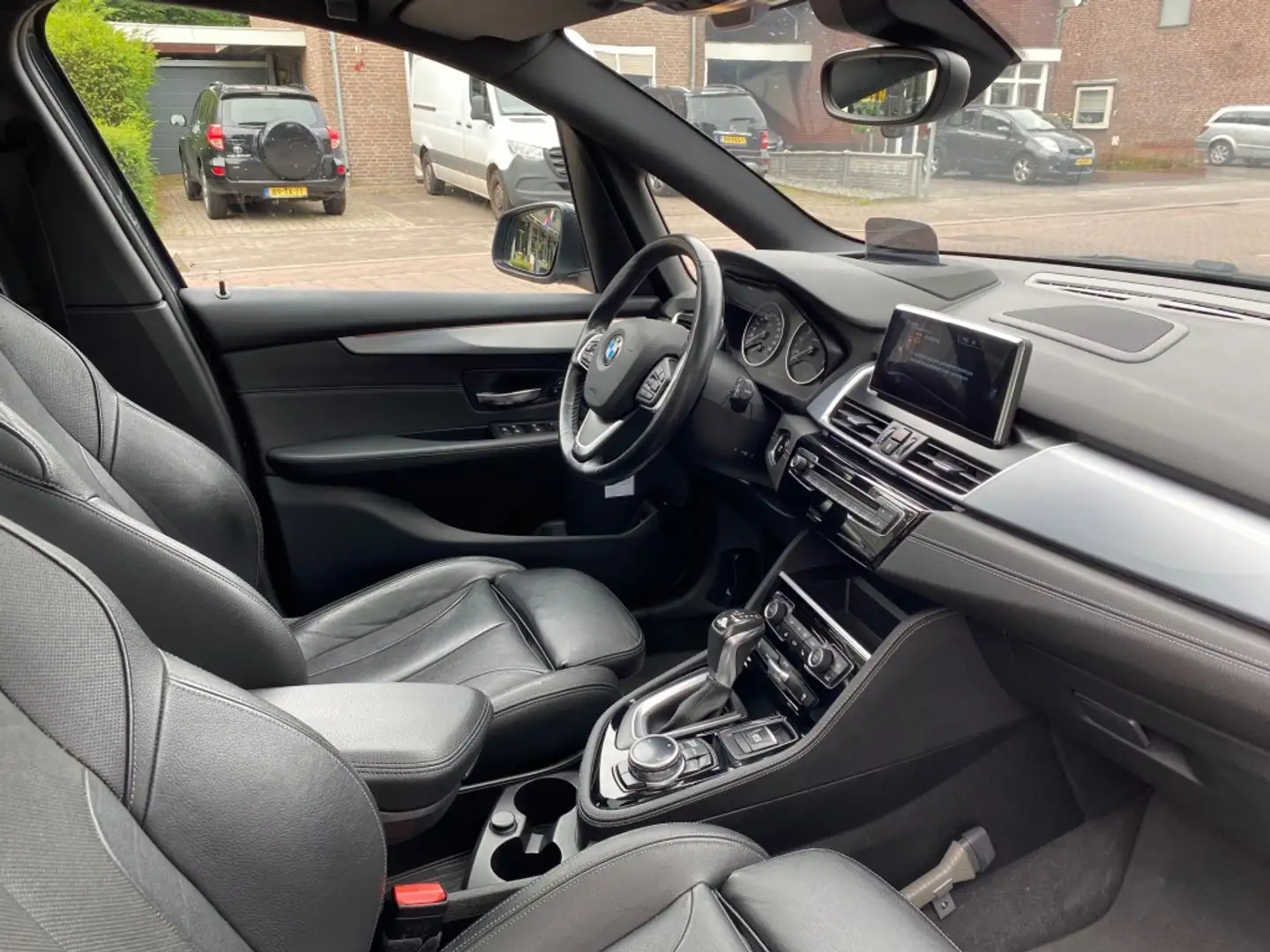 BMW 225 225XE HIGH EXECUTIVE PLUG-IN HYBRID AUTOMAAT / PAN Šedá - 2