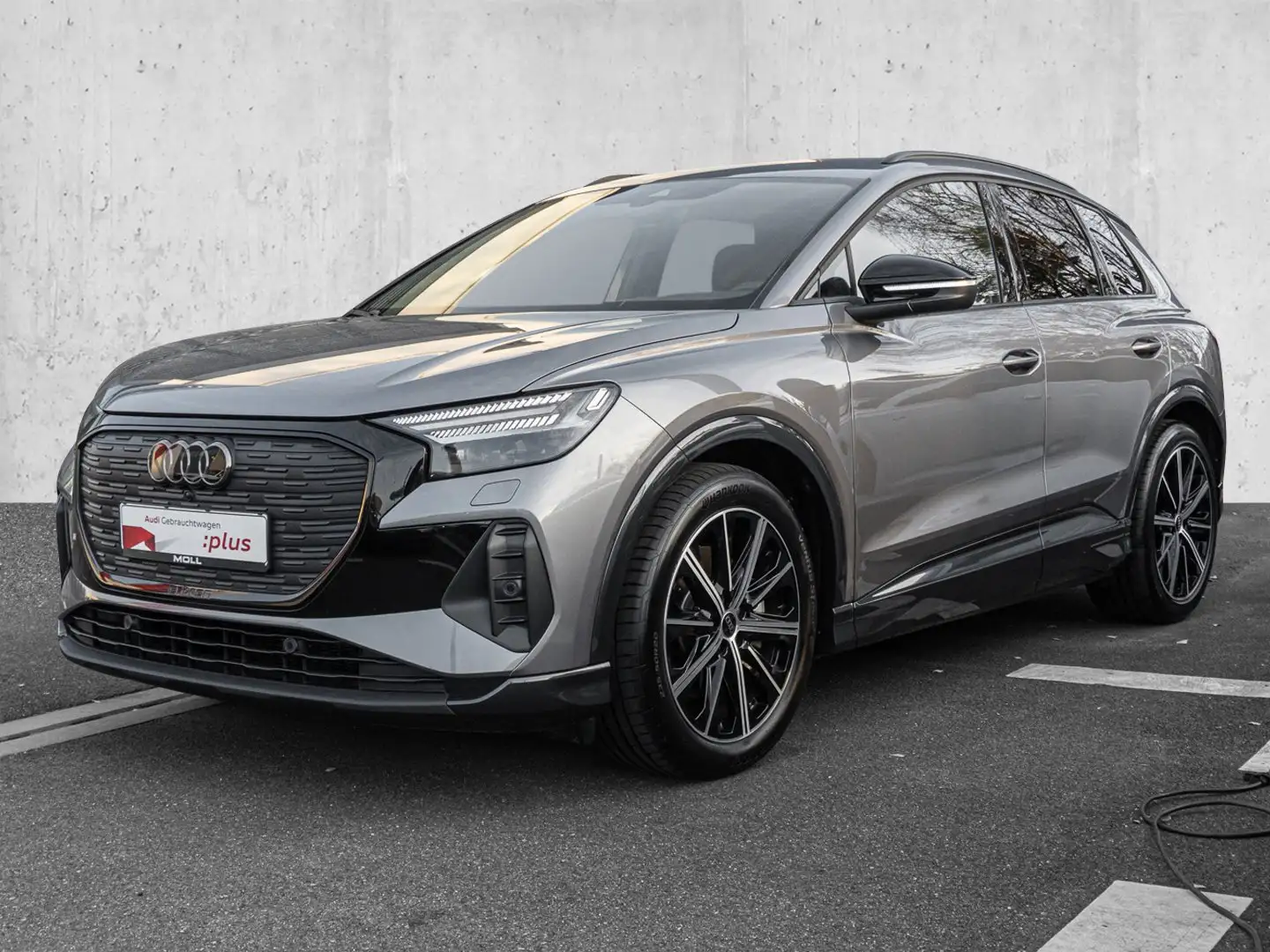 Audi Q4 e-tron Q4 45 e-tron quattro (AHK*Matrix*Kamera) Grau - 2