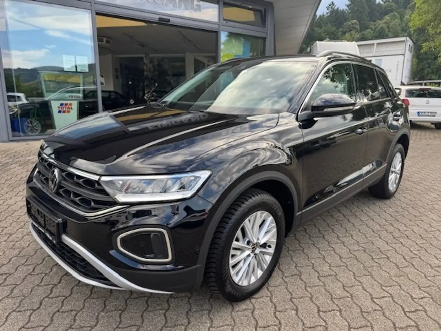 Volkswagen T-Roc 1.0 TSI OPF Life Zwart - 1
