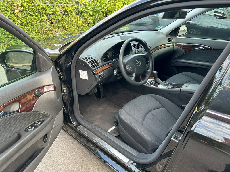 Mercedes-Benz E 220 E 220 CDI Klima, PDC, Sitzheizg, Tüv Neu, 1. Hand — photo 9