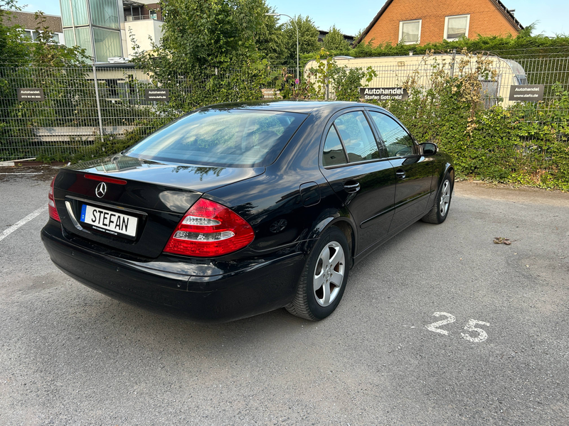 Mercedes-Benz E 220 E 220 CDI Klima, PDC, Sitzheizg, Tüv Neu, 1. Hand — photo 4
