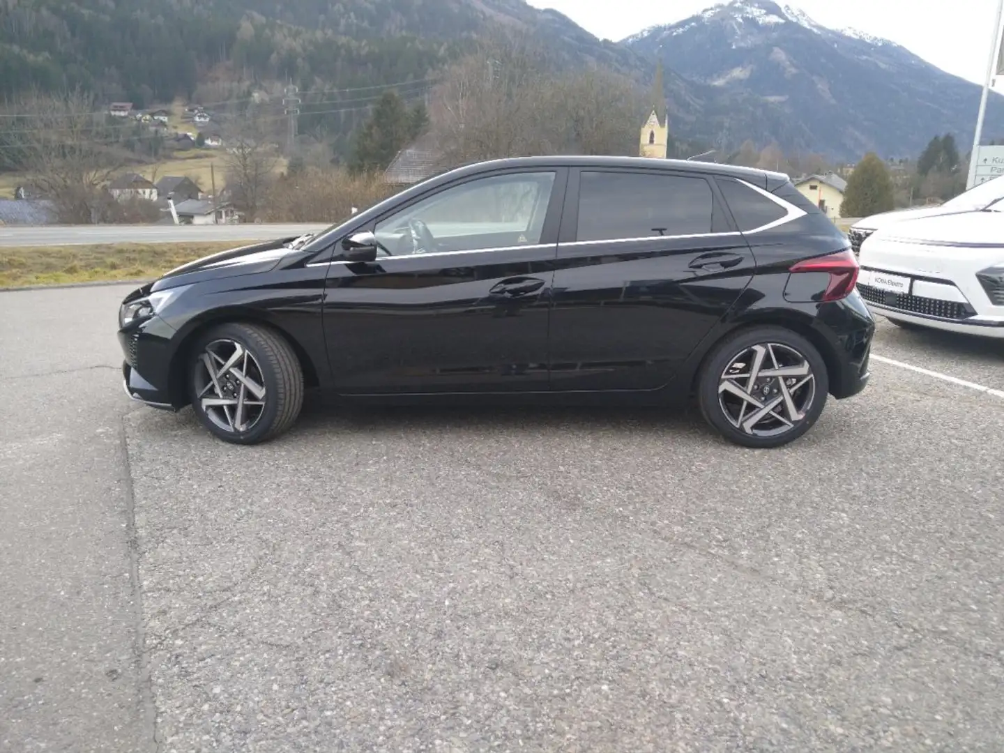 Hyundai i20 Trend Line 1.0 T-GDI 17erALU Schwarz - 2
