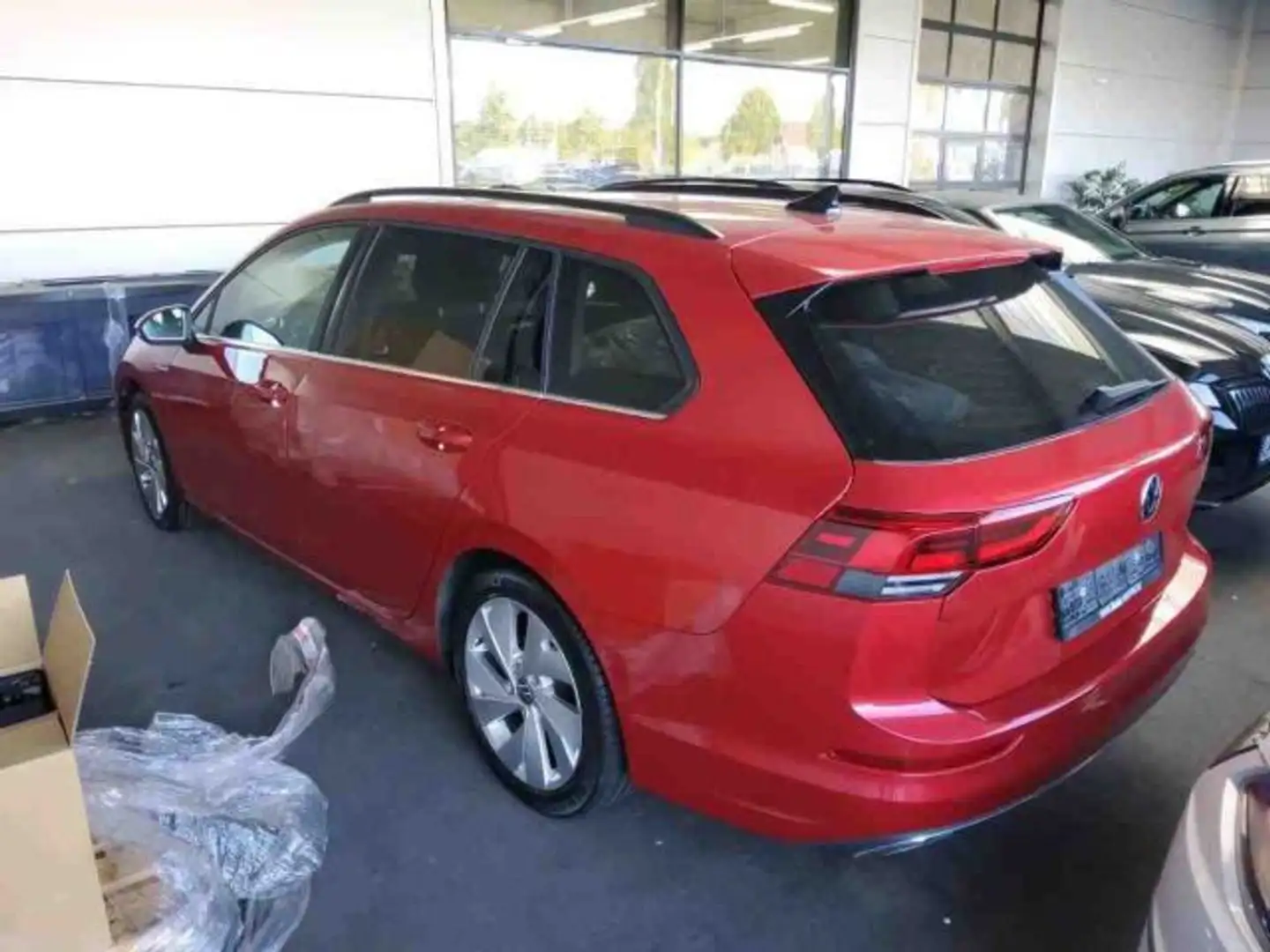Volkswagen Golf Variant Golf VIII Variant Style 1.5 eTSI DSG LED+ NAVI R Rot - 2