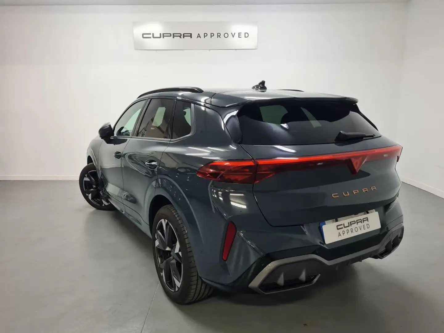 CUPRA Terramar 1.5 eTSI 110 DSG Bleu - 2