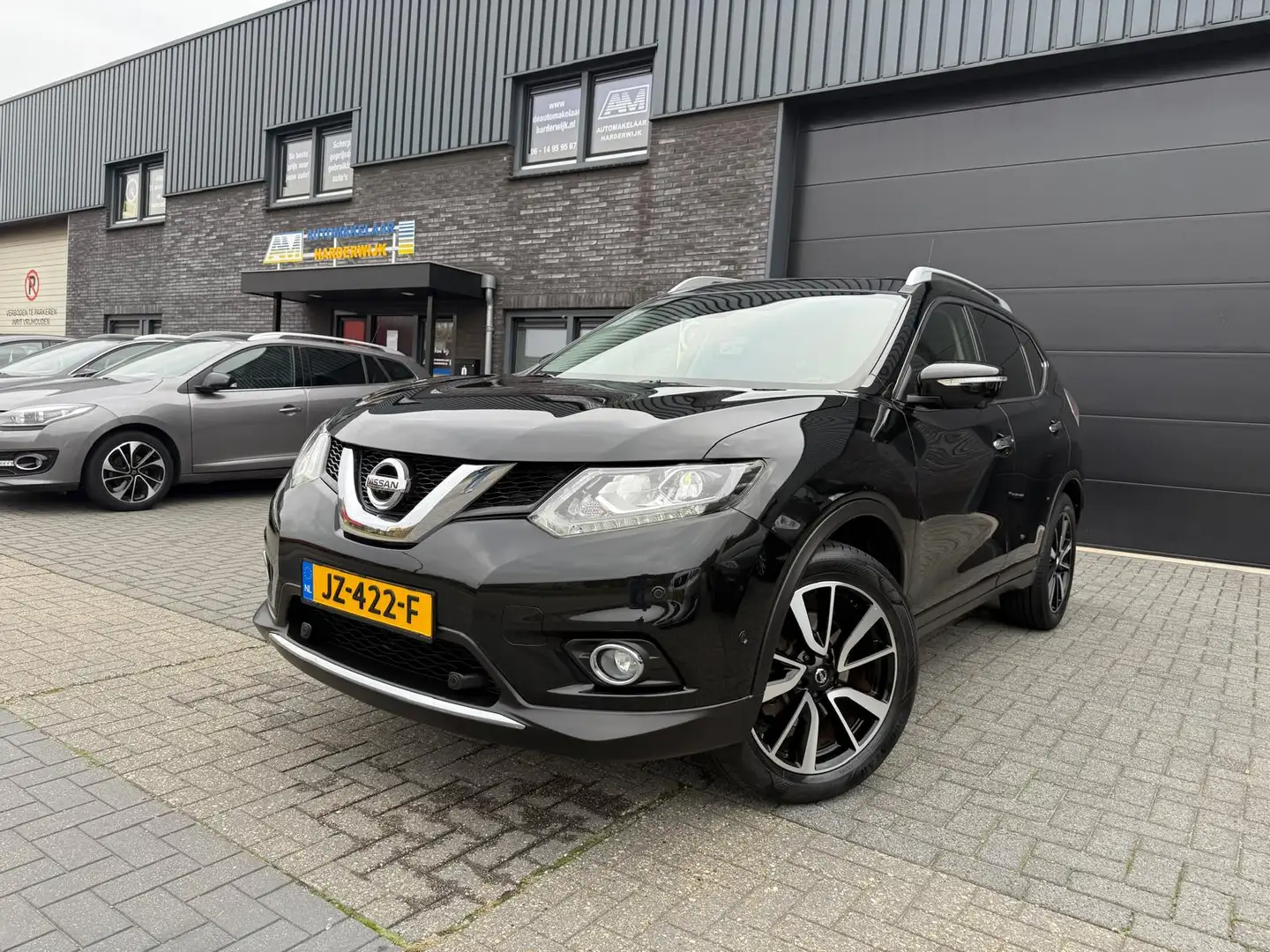 Nissan X-Trail 1.6 DIG-T Tekna 7p. | 2E EIGENAAR | 12MND GARANTIE Noir - 2