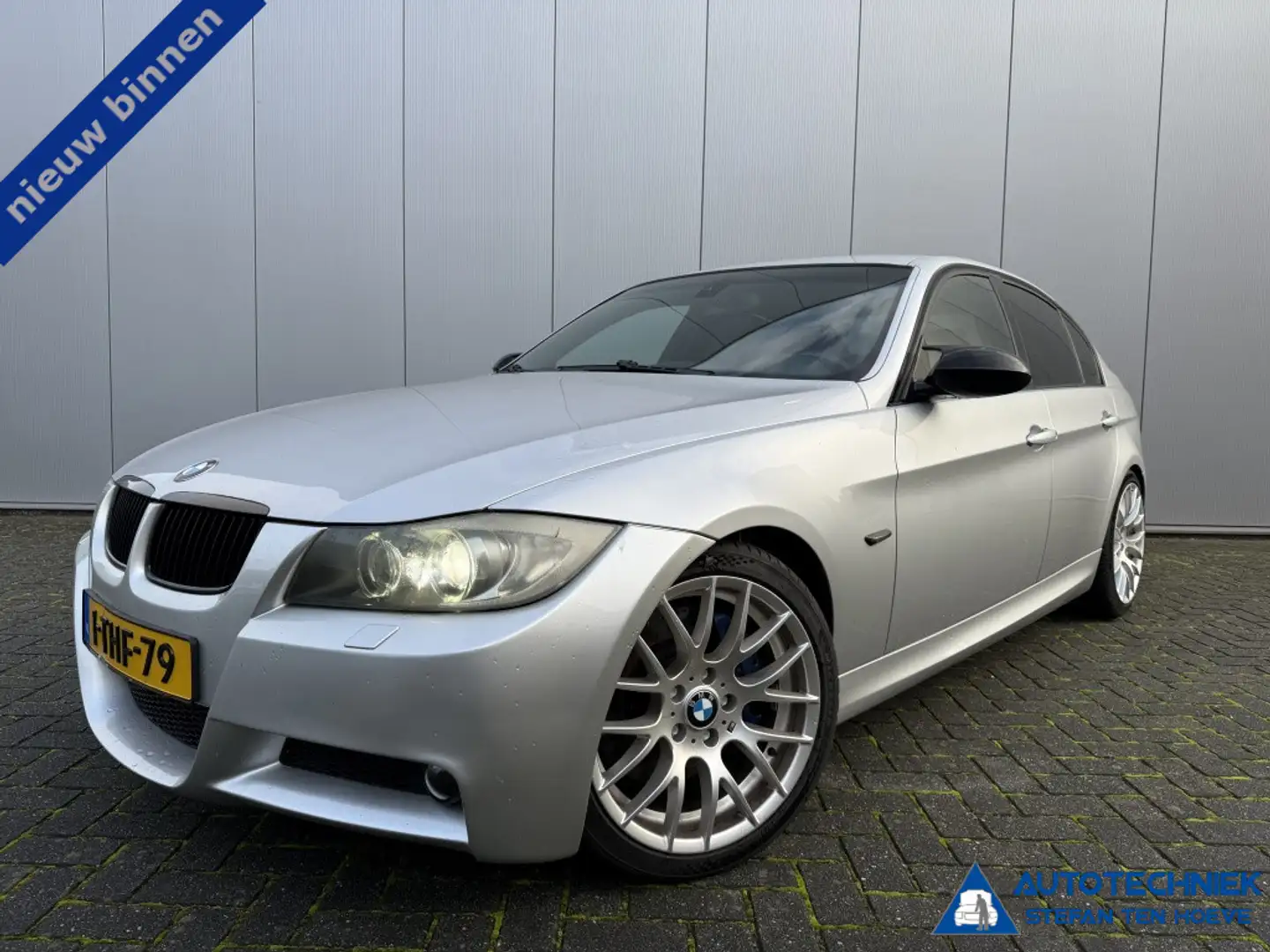 BMW 335 3-serie 335xi NIEUWJAARSAANBIEDING High Executive Grey - 1