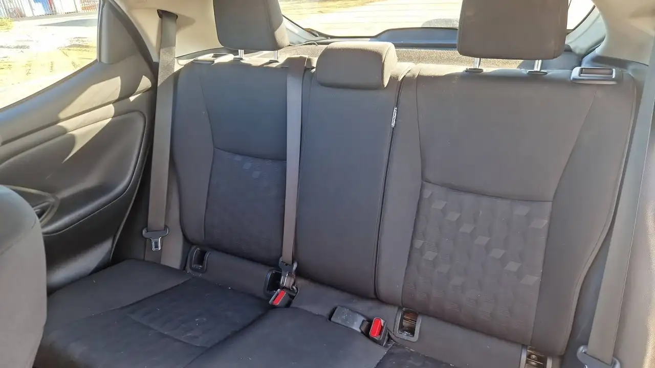 Toyota Yaris Yaris — photo 9