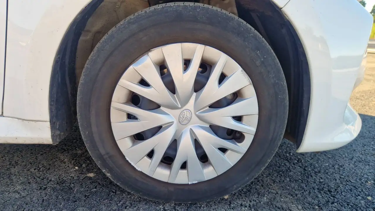 Toyota Yaris Yaris — photo 17