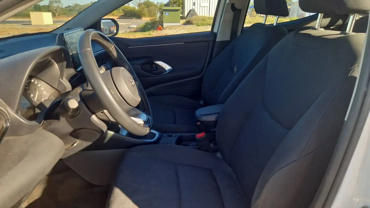 Toyota Yaris Yaris — photo 26