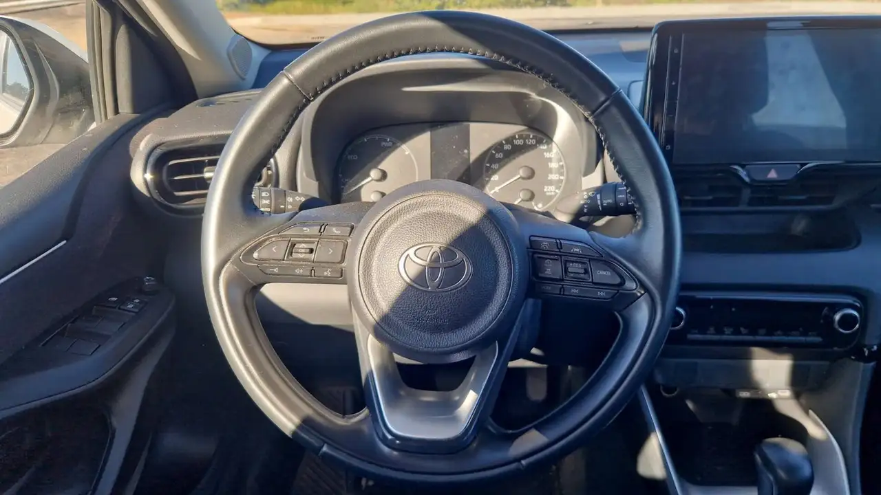 Toyota Yaris Yaris — photo 23