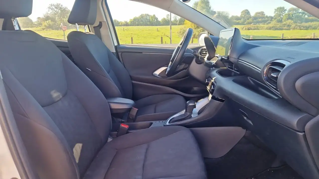 Toyota Yaris Yaris — photo 25