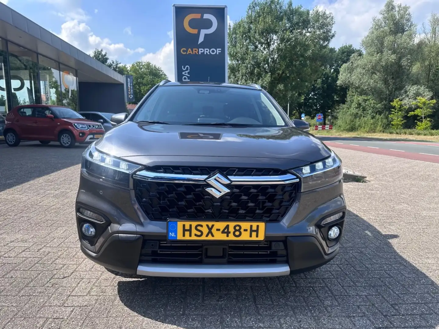 Suzuki SX4 S-Cross 1.4 Boosterjet Smart Hybrid Select Automaat 1500kg Grijs - 2
