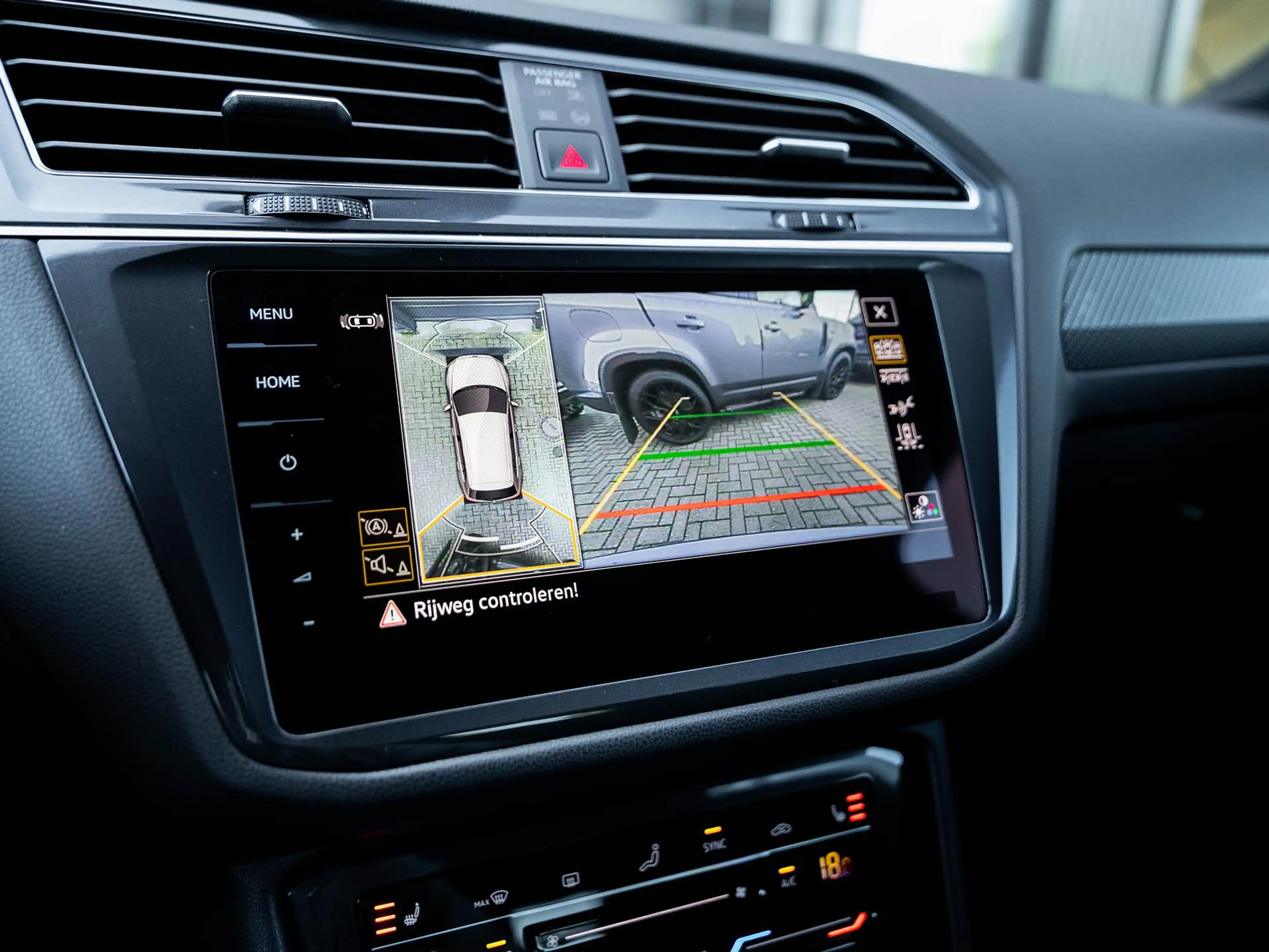 Volkswagen Tiguan Allspace 1.5 TSI R-Line Business 7p. | Trekhaak | Panoramad — photo 11