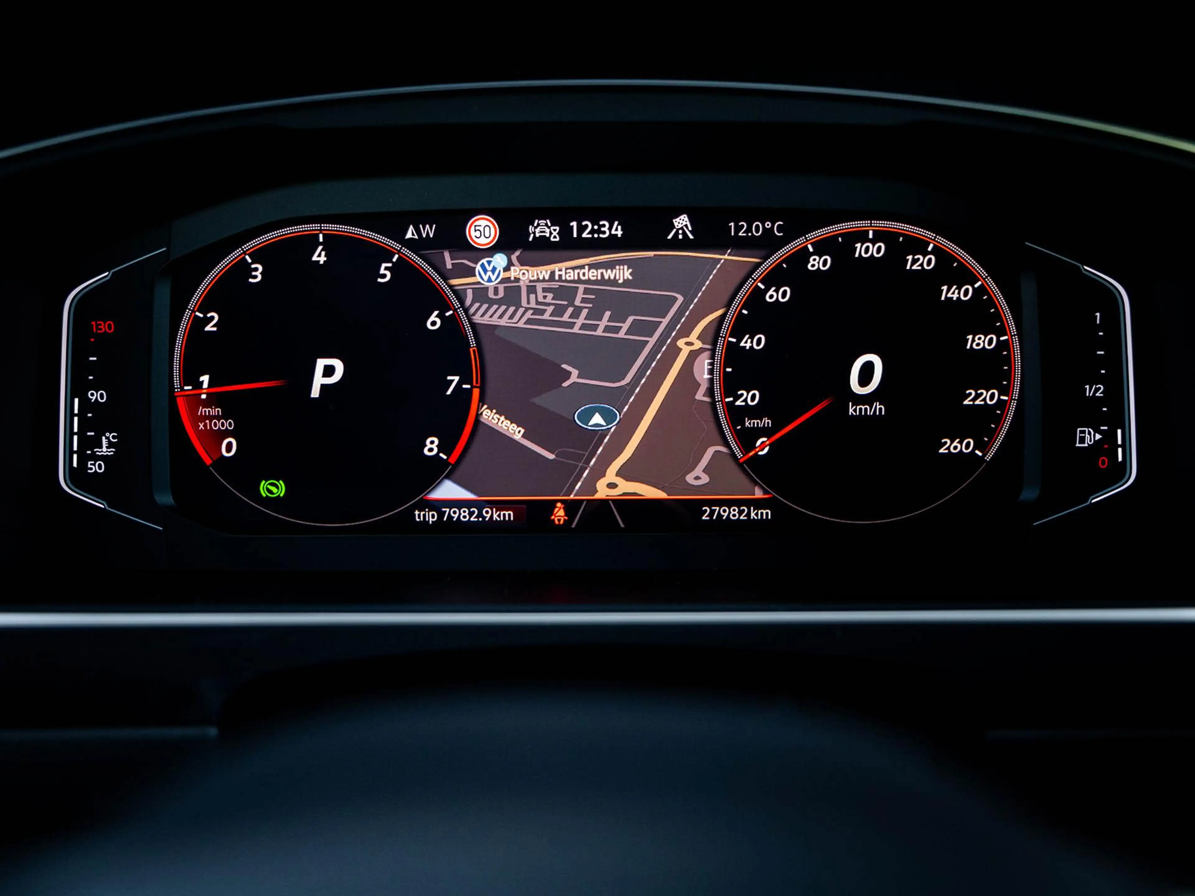 Volkswagen Tiguan Allspace 1.5 TSI R-Line Business 7p. | Trekhaak | Panoramad — photo 9