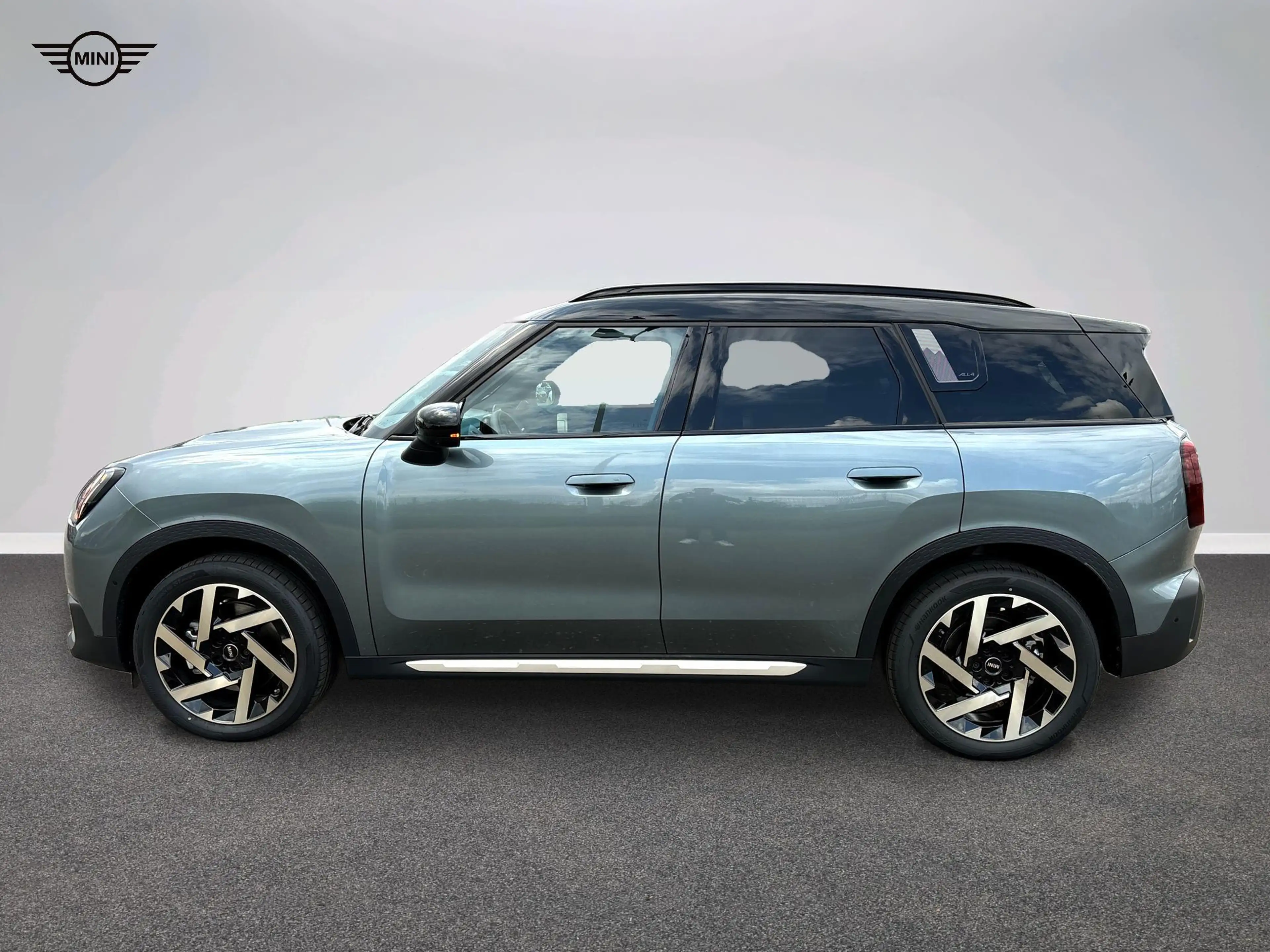 MINI Countryman S All4 Favoured Trim — photo 3