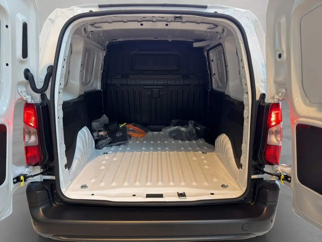 Toyota Proace City L1 Electric Duty, Gewerbepreis 6