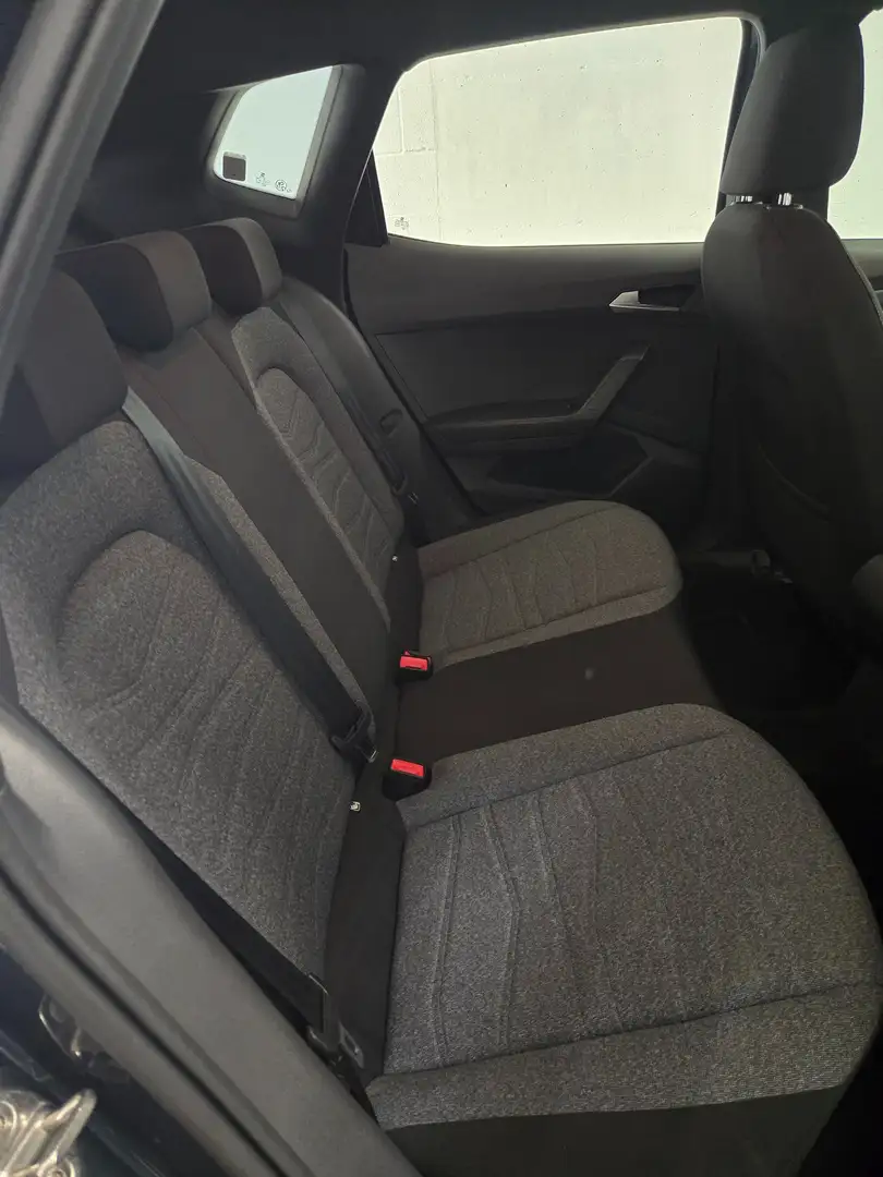 SEAT Arona 1.0 ecotsi Xperience 95cv Grigio - 2