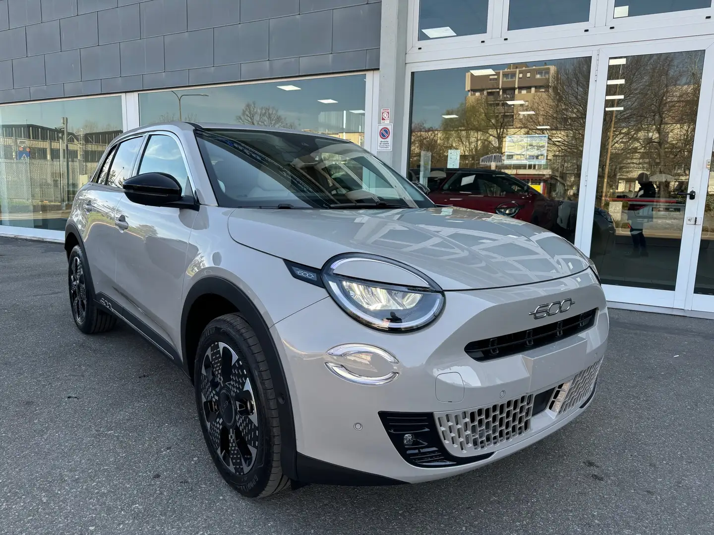 Fiat 600 1.2 hybrid La Prima 100CV AUTOM. KM.0 Beige - 2