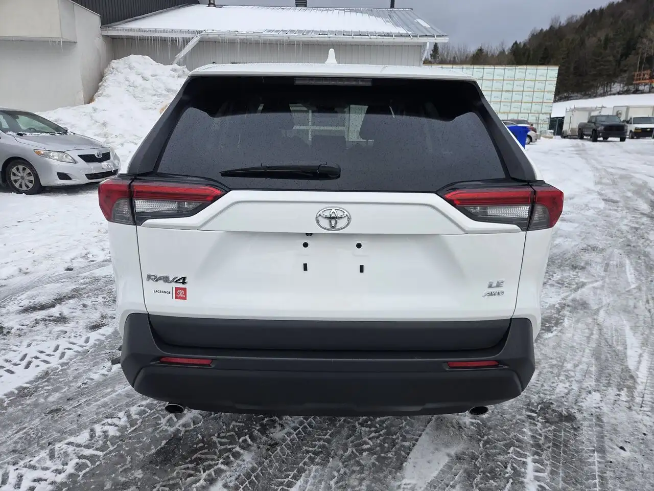 Toyota RAV 4 снимка Toyota RAV 4
