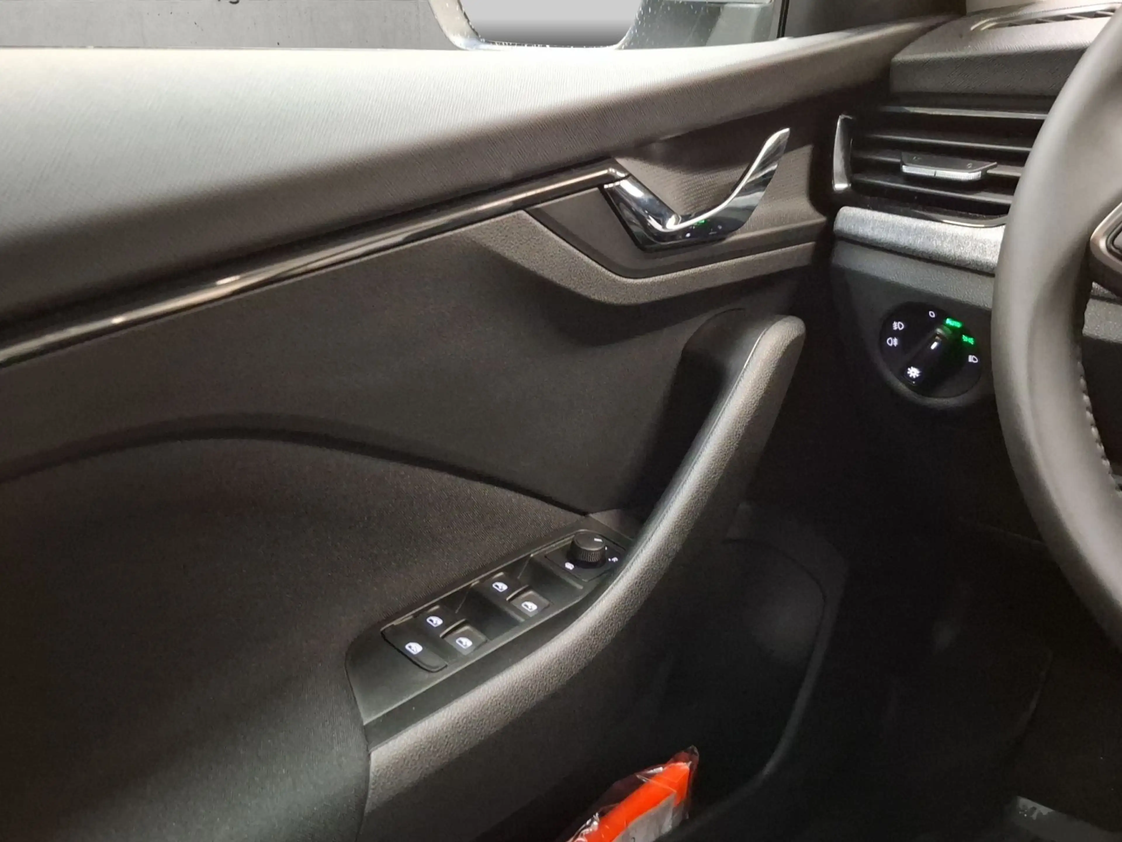 Skoda Kamiq Selection 1.0 TSI 7-Gang DSG — photo 12