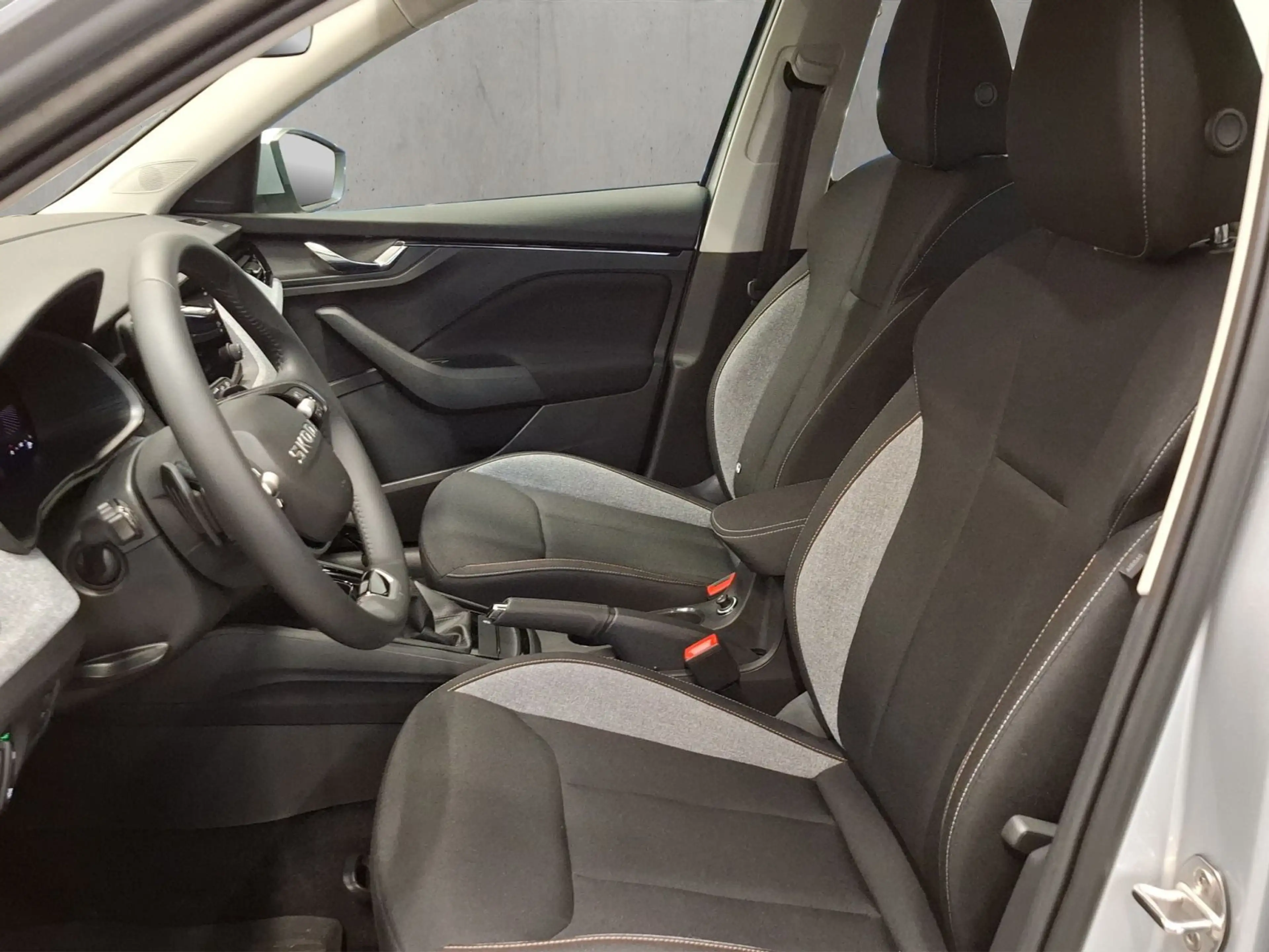 Skoda Kamiq Selection 1.0 TSI 7-Gang DSG — photo 9