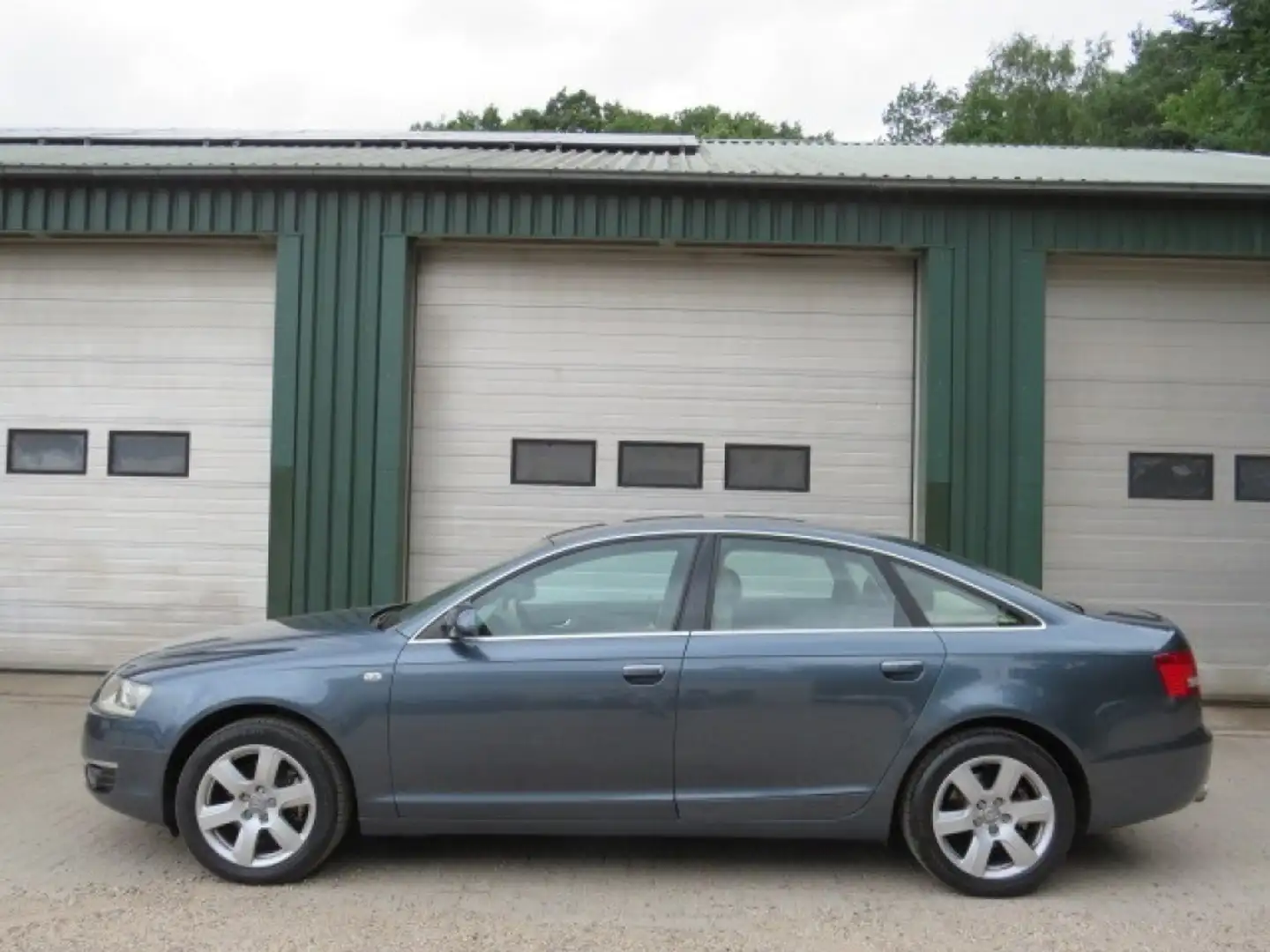 Audi A6 2.4 PRO LINE Blauw - 1