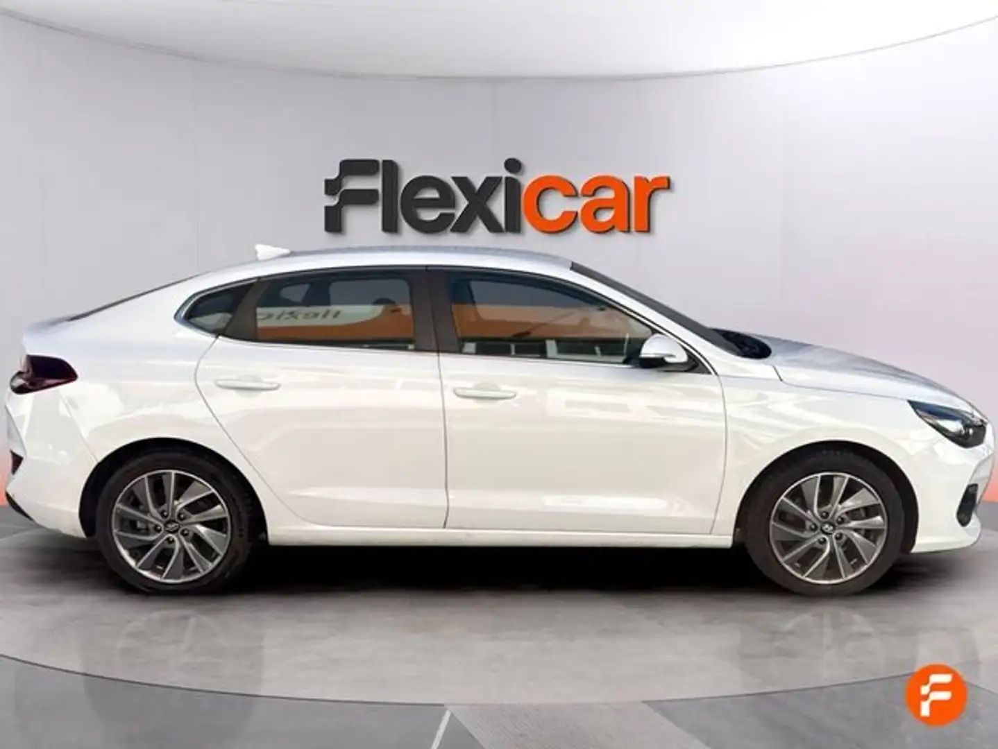 Hyundai i30 CW 1.4 TGDI Tecno Blanco - 2
