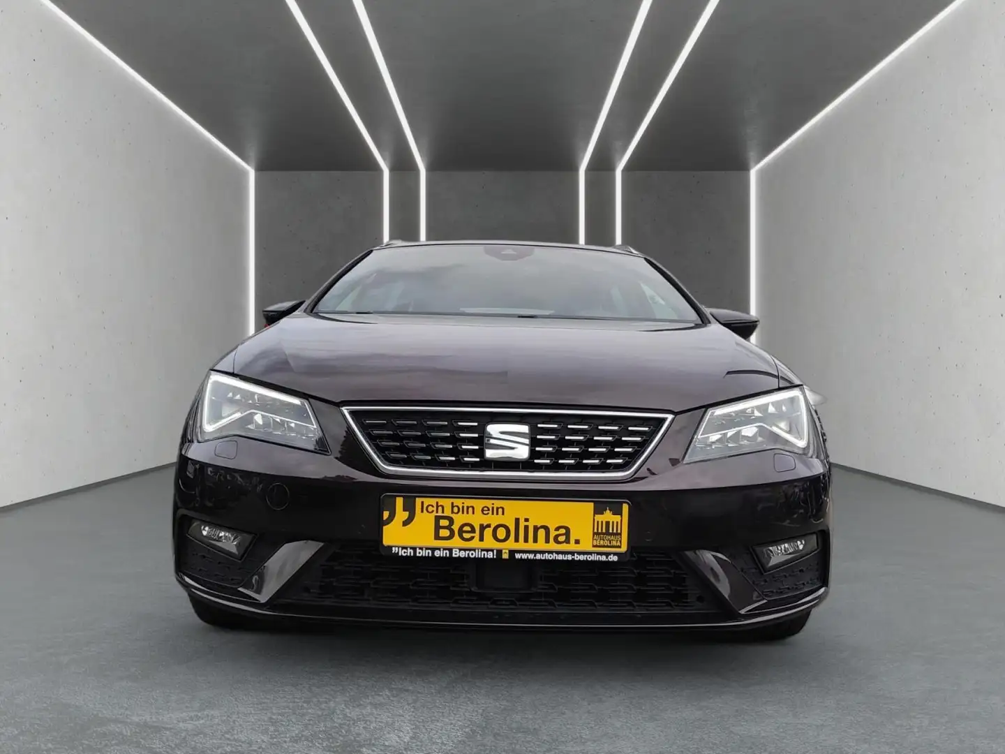 SEAT Leon ST 1.4 TSI Xcellence DSG *ACC*R-CAM*SHZ* Fialová - 2