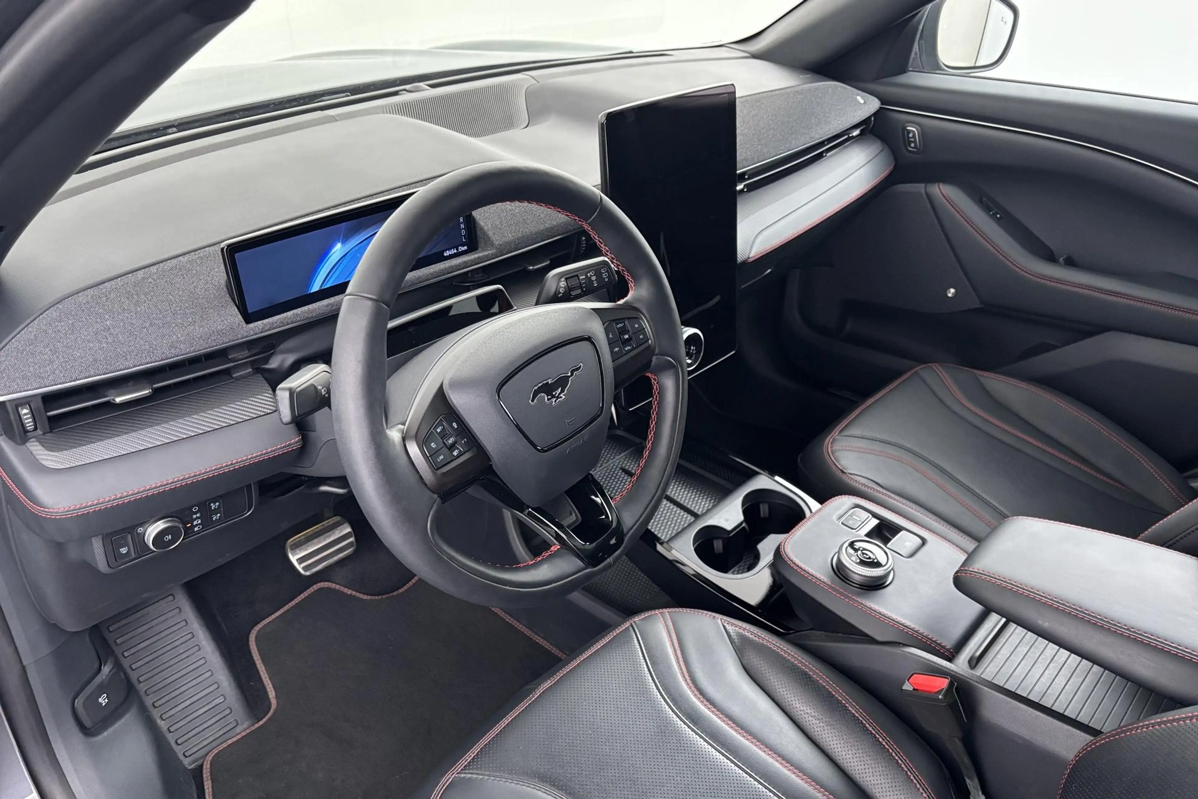 Ford Mustang Mach-E Extended AWD 98 kWh Volledig elektrisch rijplezier — photo 13