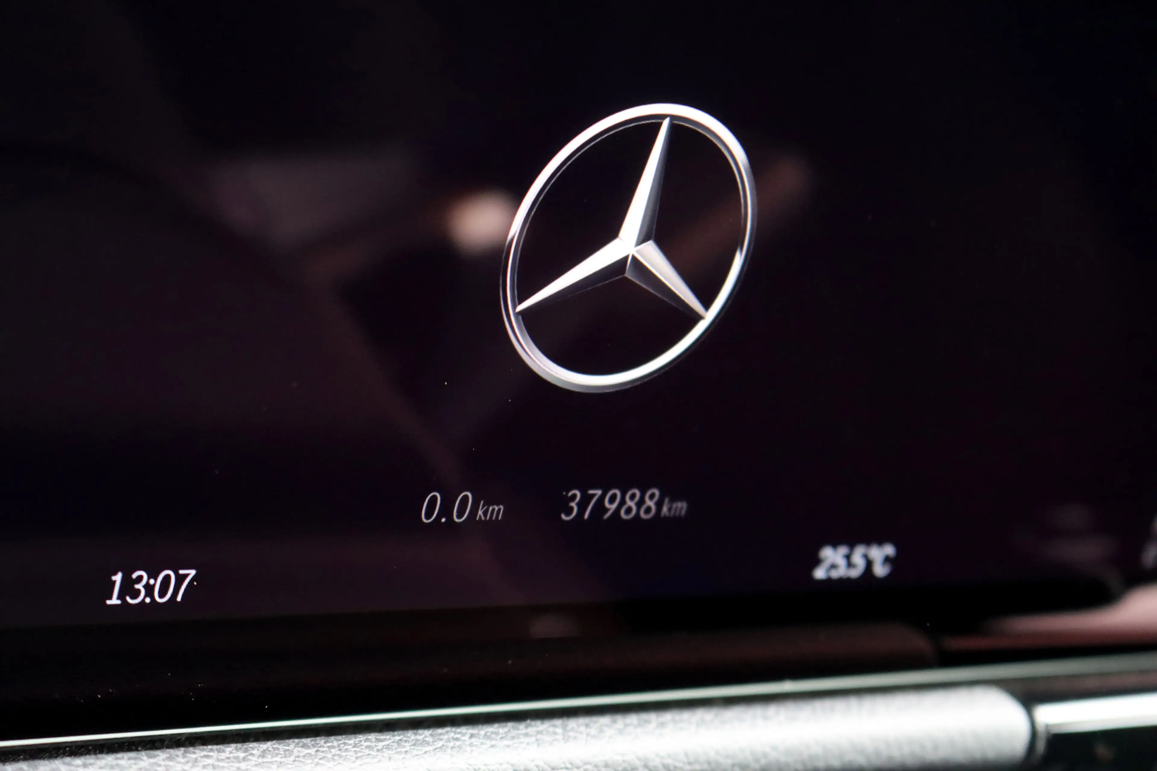 Mercedes-Benz GLA 250 e Star Edition AMG Line | Premium+ | Memory | Pano — photo 26