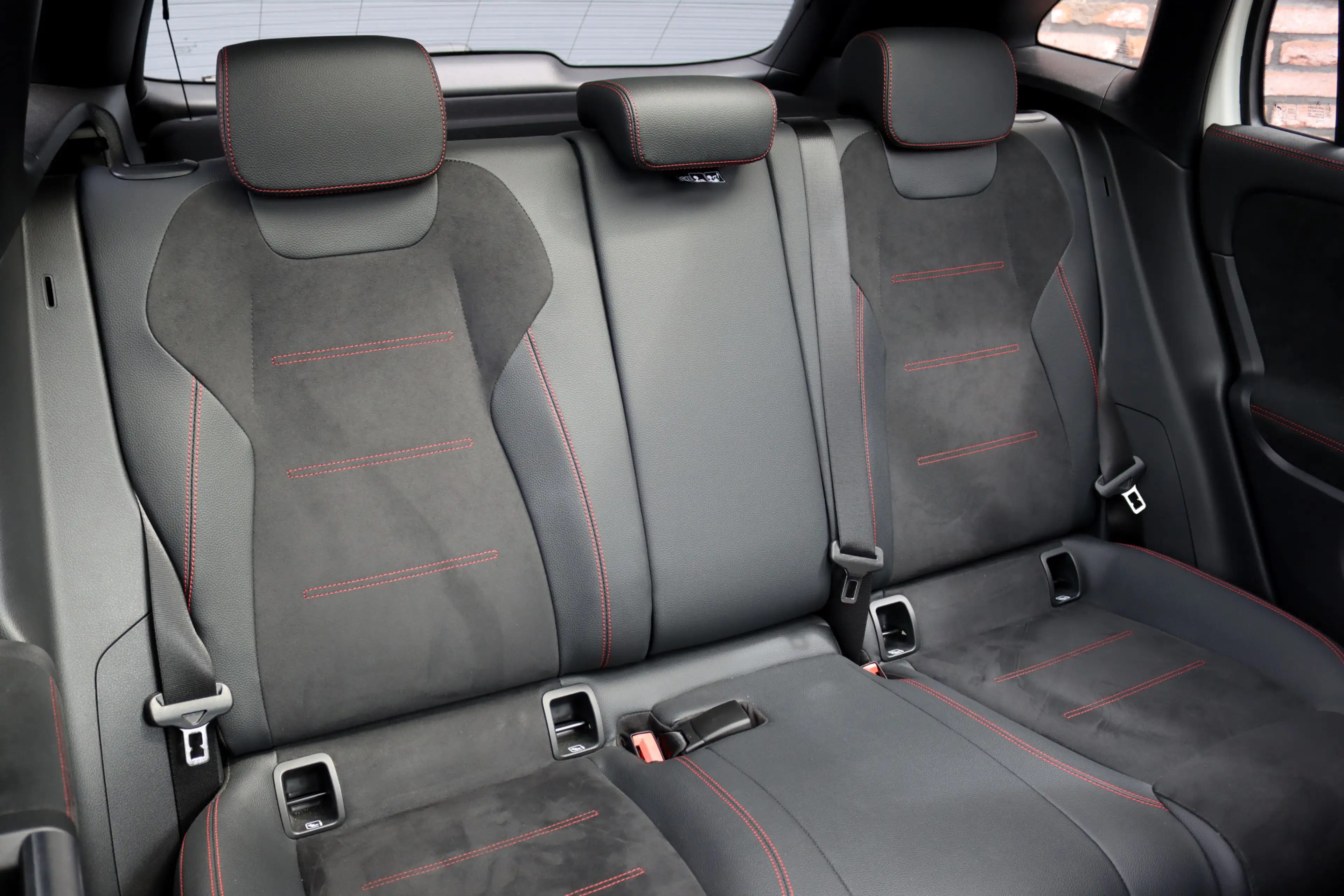 Mercedes-Benz GLA 250 e Star Edition AMG Line | Premium+ | Memory | Pano — photo 31