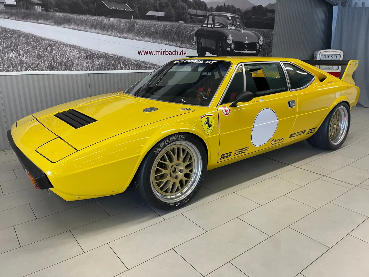 Ferrari 308 GT4 "Competitione" Rennwagen Žlutá - 2