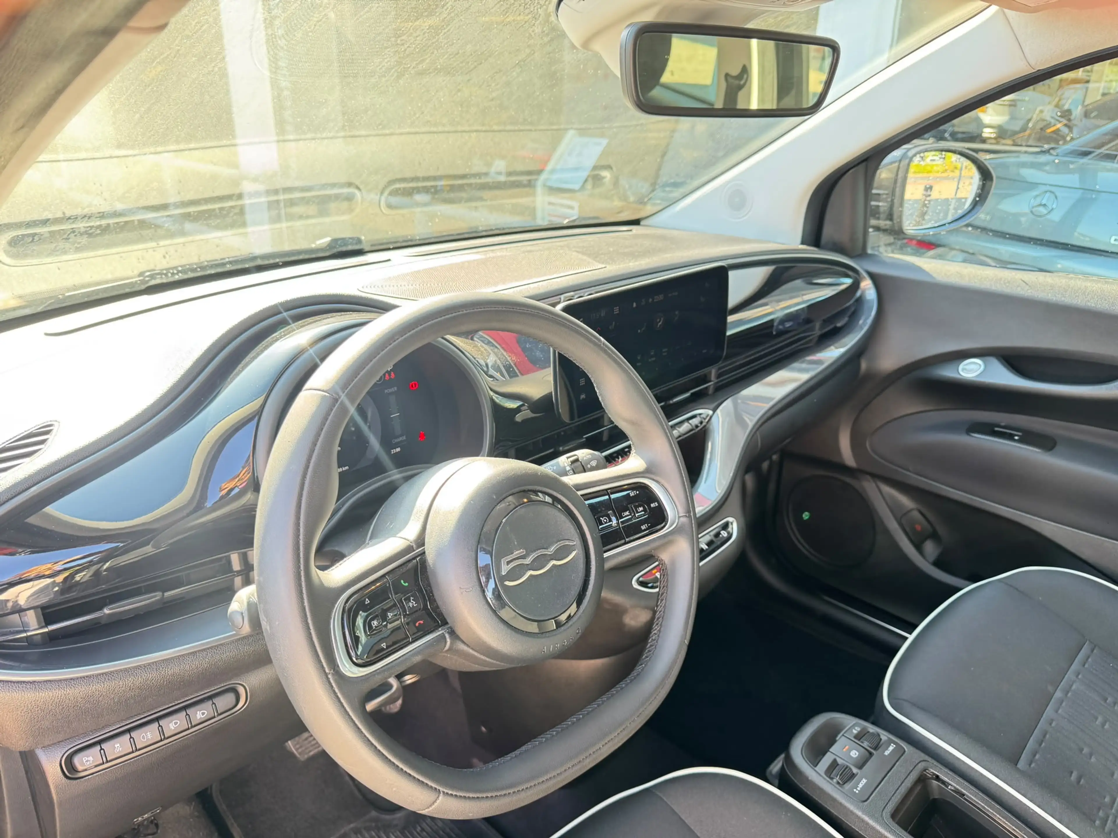 Fiat 500C 42 kWh — photo 12
