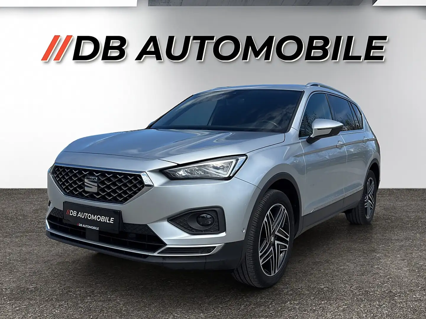 SEAT Tarraco 2,0 TDI Xcellence DSG 4Drive, Standheizung, An... Grau - 1