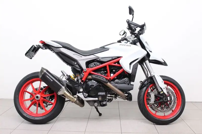 Ducati Hypermotard 939