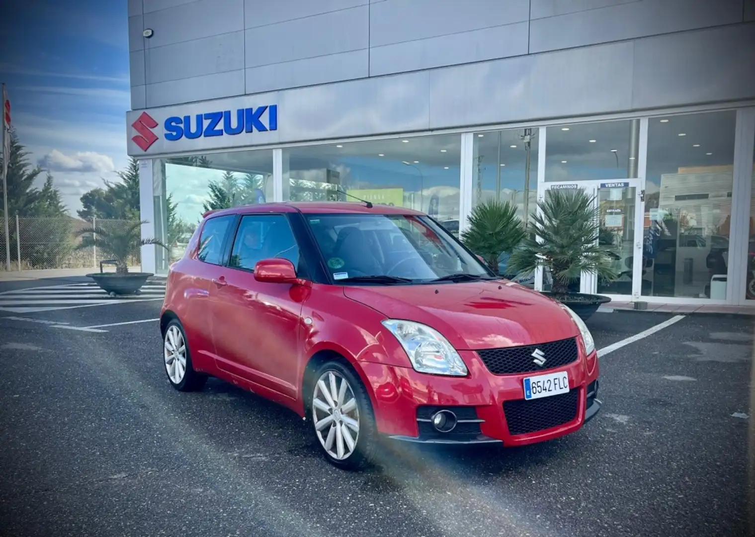 Suzuki Swift 1.6 Sport Rojo - 1