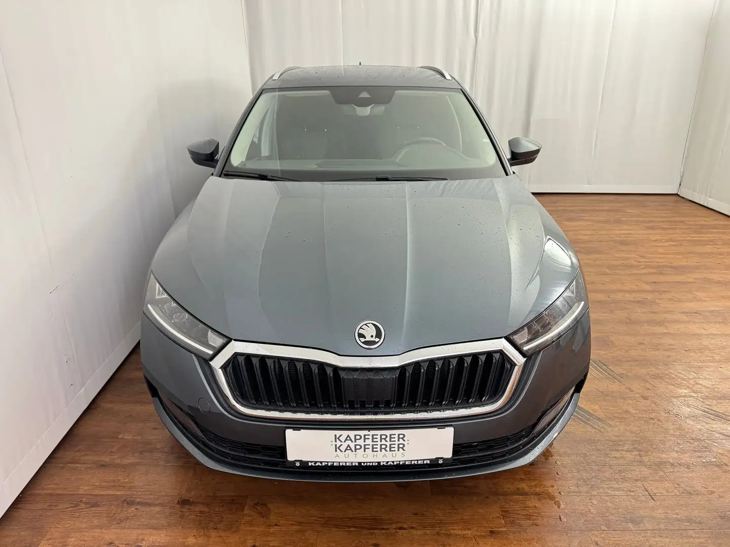 Skoda Octavia Business TDI DSG Gris - 2