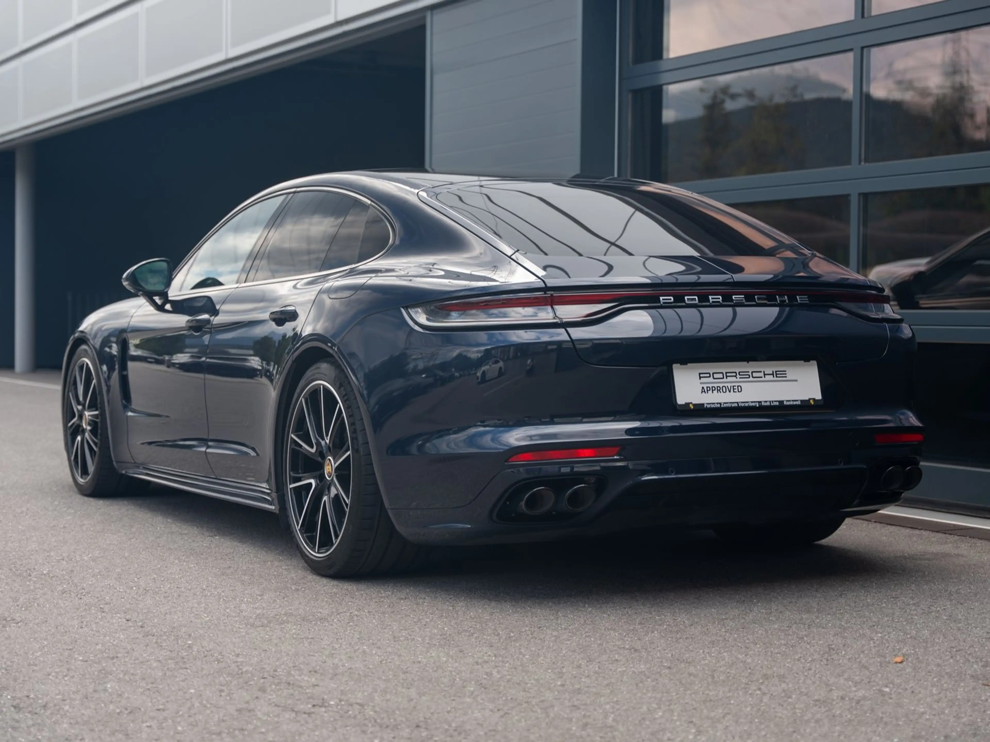 Porsche Panamera Turbo S E-Hybrid — photo 3
