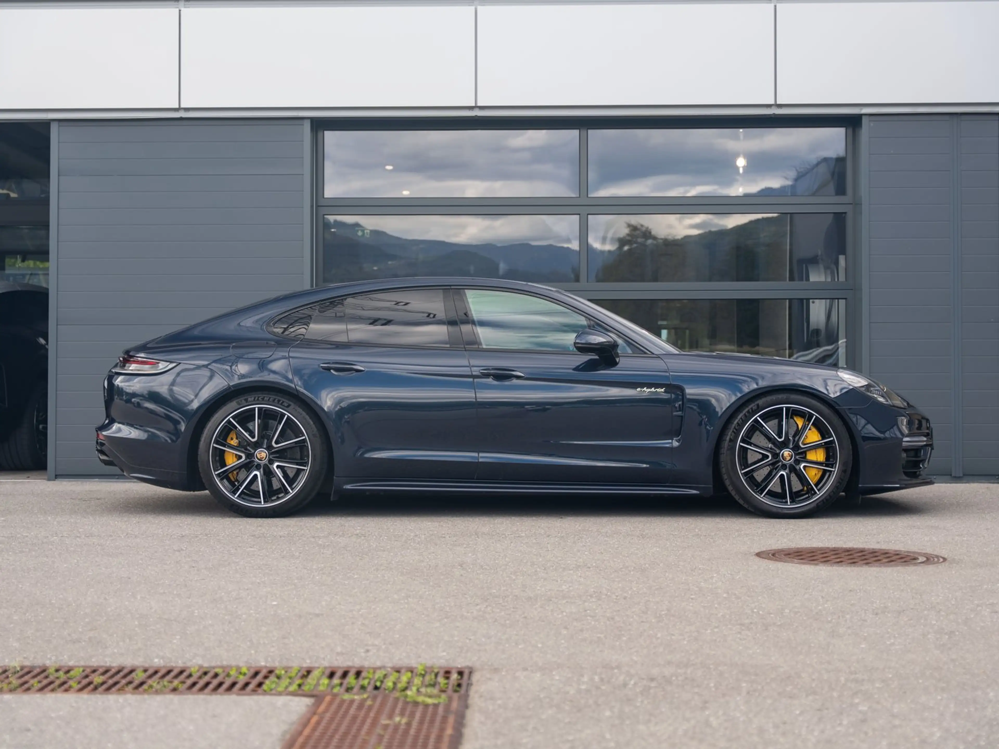 Porsche Panamera Turbo S E-Hybrid — photo 6
