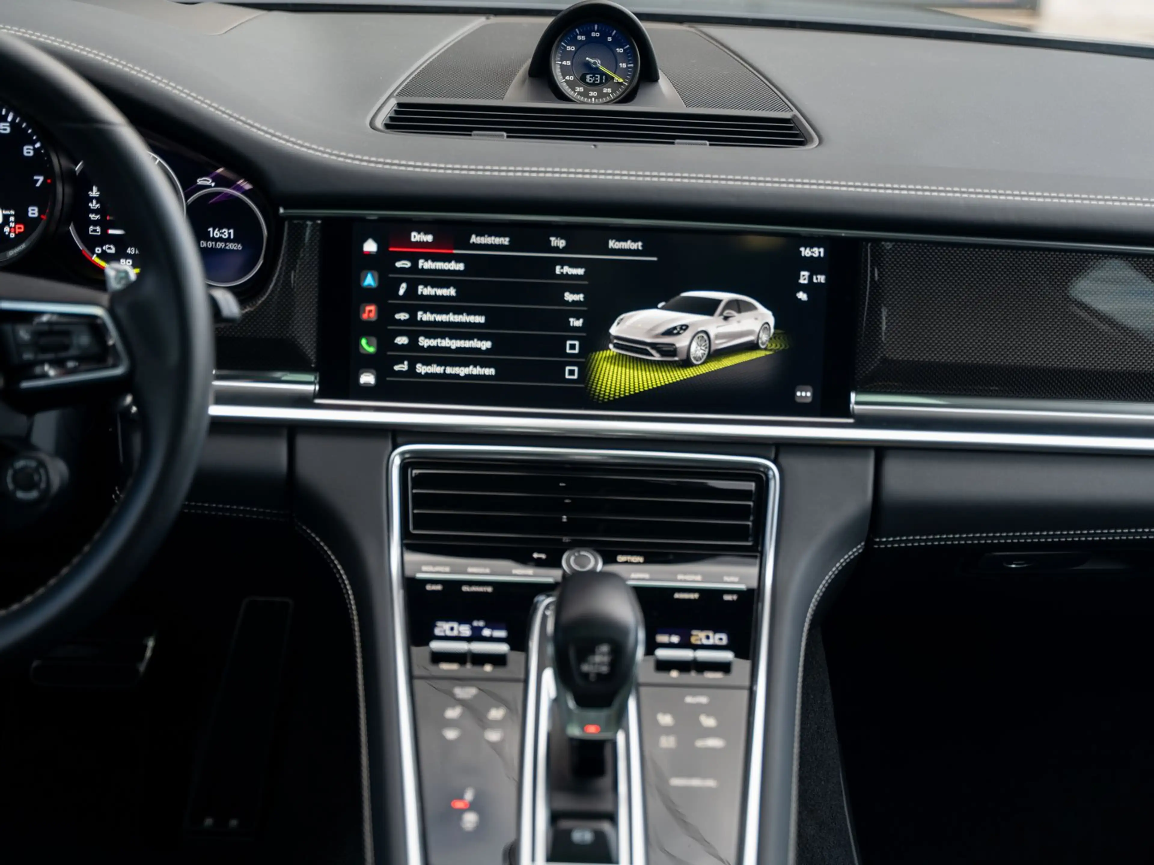 Porsche Panamera Turbo S E-Hybrid — photo 15